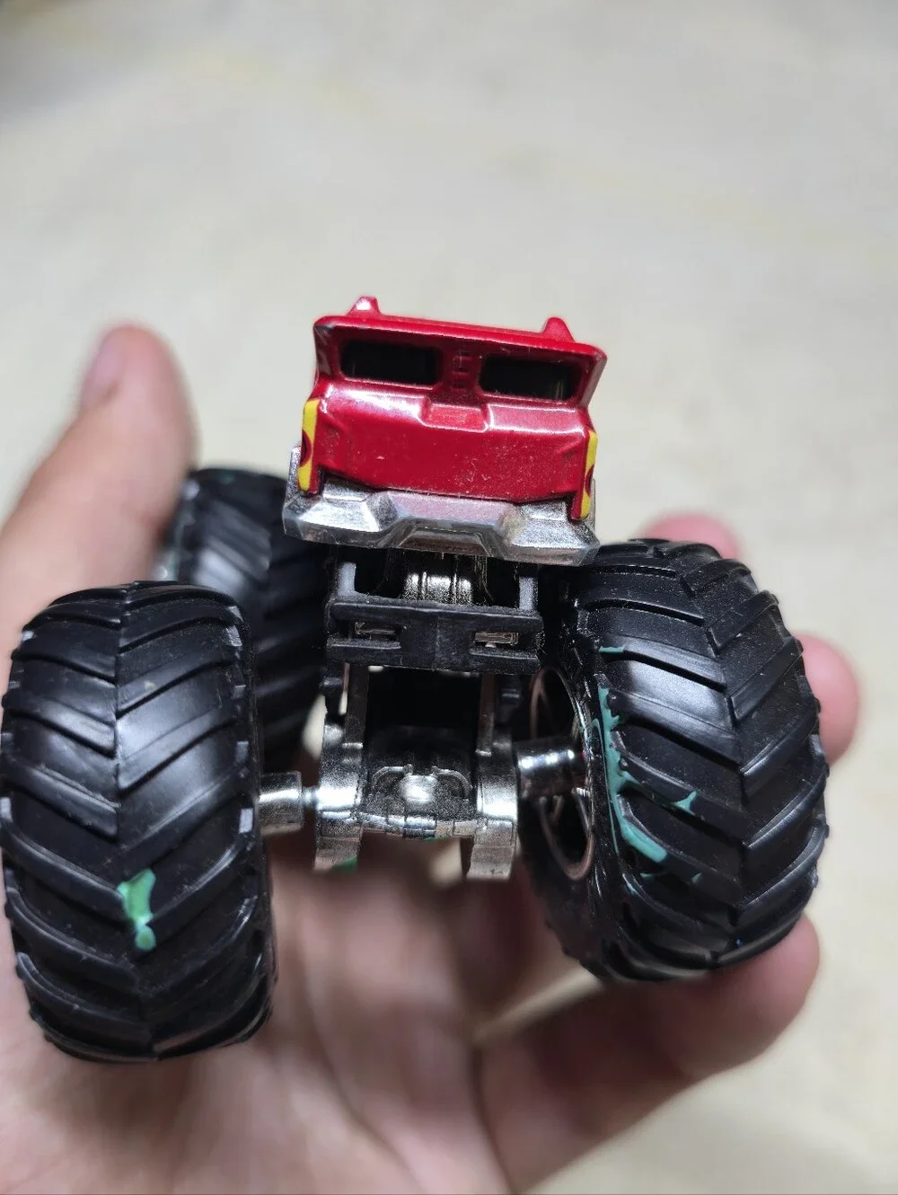 Hot Wheels FIRE ENGINE 19 Monster Jam Trucks 1/64 RED
